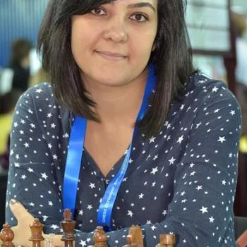 Amina Mezioud 